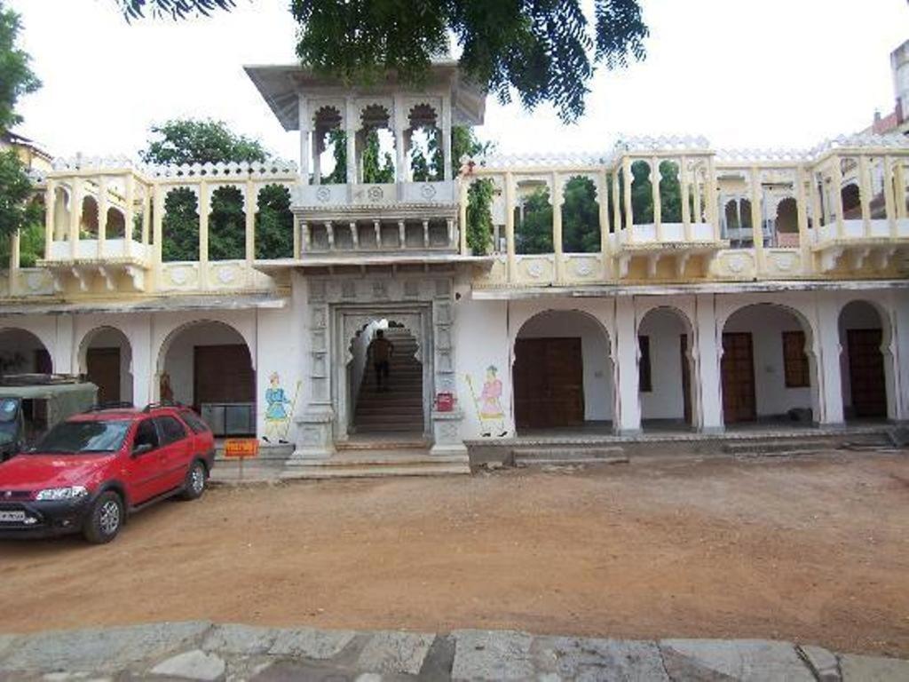 Bassi Fort Palace Chittorgarh Экстерьер фото